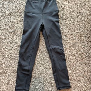 Fleo XS gray crop leggings